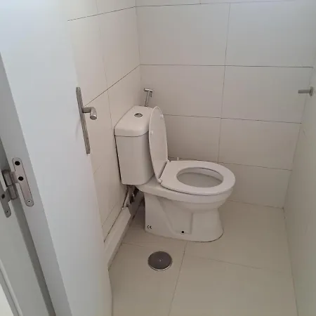Private Rear With Bathroom In Large Penthouse Front Line Puerto Banus. Bar, Sporting Events Tv, Huge Terrace With Jacuzzis, Sauna On Premises. Guest house